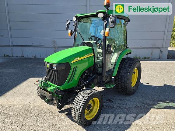 John Deere 4720 Traktorji