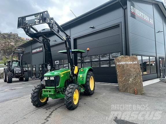John Deere 5055E Traktorji