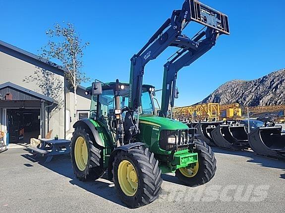 John Deere 5100 R Traktorji
