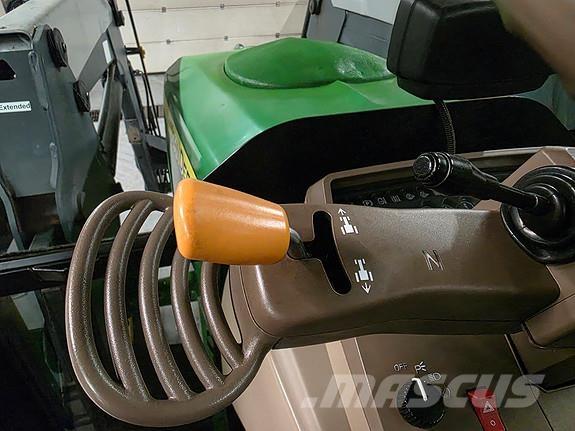 John Deere 5100R Traktorji