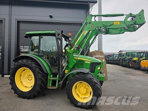 John Deere 5100R Traktorji