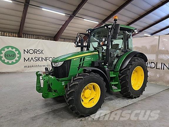 John Deere 5100R Traktorji