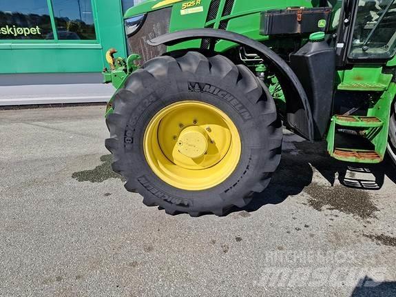 John Deere 5125R Traktorji
