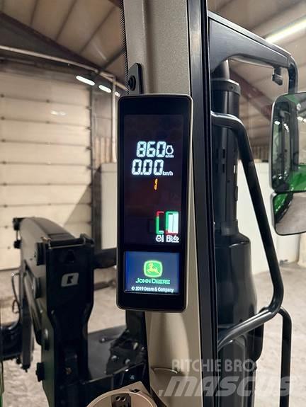 John Deere 6100M Traktorji