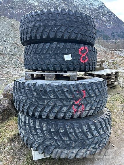 John Deere 6210R Traktorji