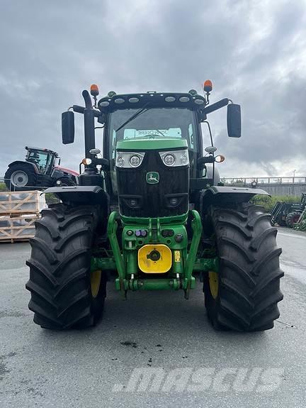 John Deere 6215R Traktorji