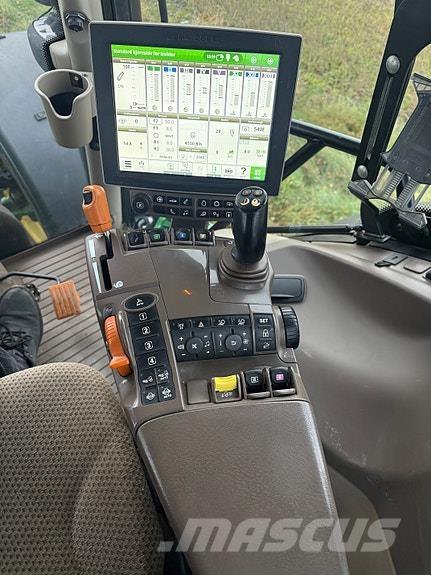 John Deere 6215R Traktorji