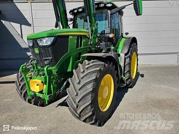 John Deere 6r215 Traktorji
