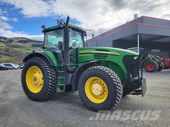 John Deere 7720 Traktorji