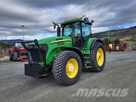 John Deere 7720 Traktorji