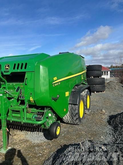 John Deere c441r Balirke (okrogle bale)