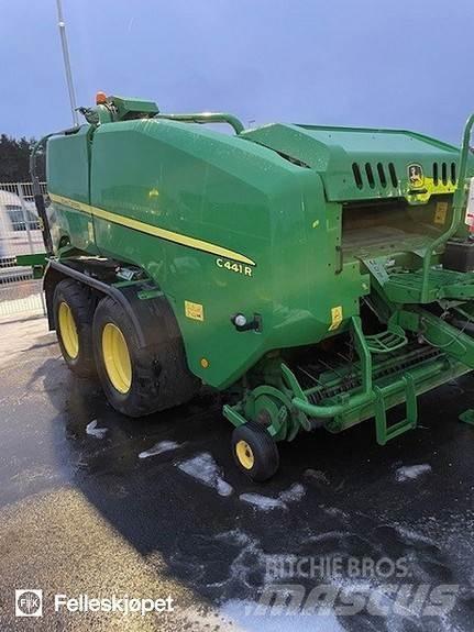 John Deere C441R Balirke (okrogle bale)