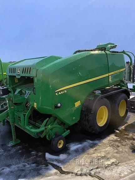 John Deere C441R Balirke (okrogle bale)