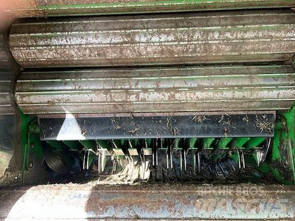 John Deere F441 Balirke (okrogle bale)