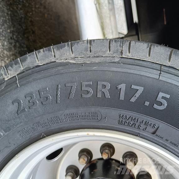 JPM LL22T Prikolica za splošno rabo