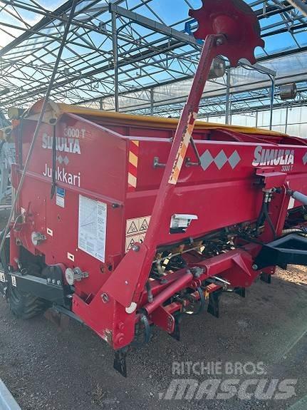 Junkkari 3000T Trosilniki mineralnega gnojila