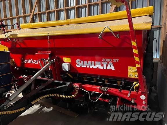 Junkkari ST3000 Trosilniki gnoja
