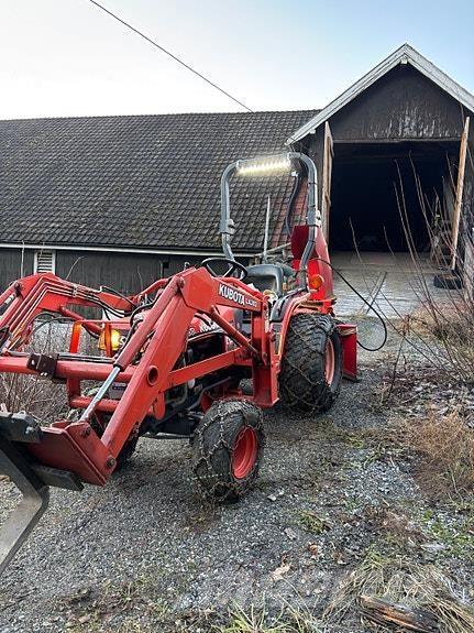 Kubota B7500 Traktorji