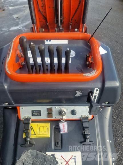 Kubota KC70VSL-4 Zglobni demperji