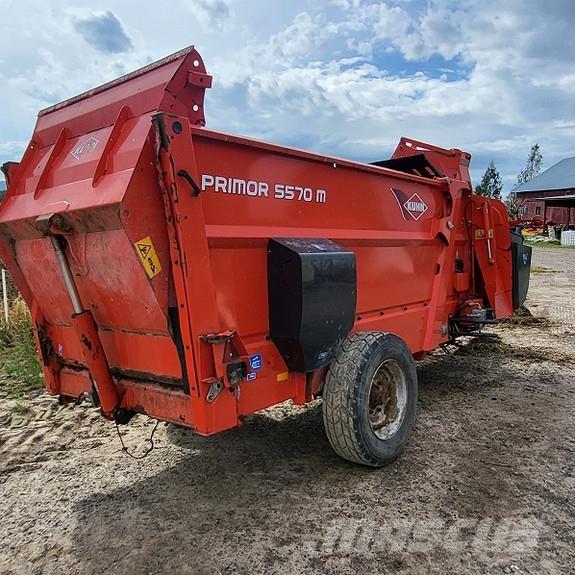 Kuhn Primor 5570M Balirke (okrogle bale)