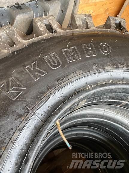 Kumho 10.00-20 Gume, kolesa in platišča