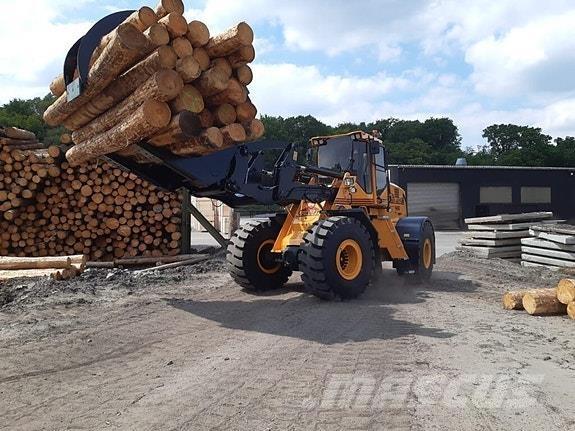 Ljungby  Kolesni nakladalci