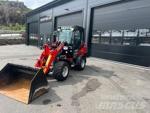 Manitou MLA5-50H Kolesni nakladalci