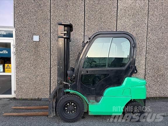 Mitsubishi FD25N Dizelski viličarji
