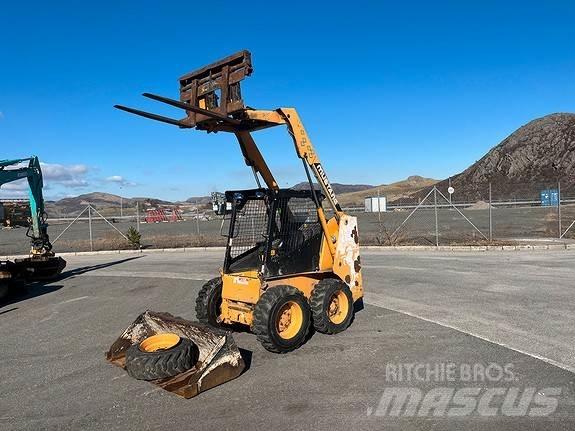 Mustang 2040 Skid steer mini nakladalci