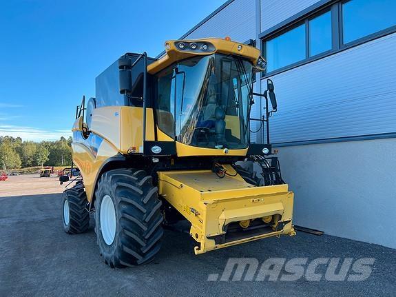 New Holland CX5080 Kombajni