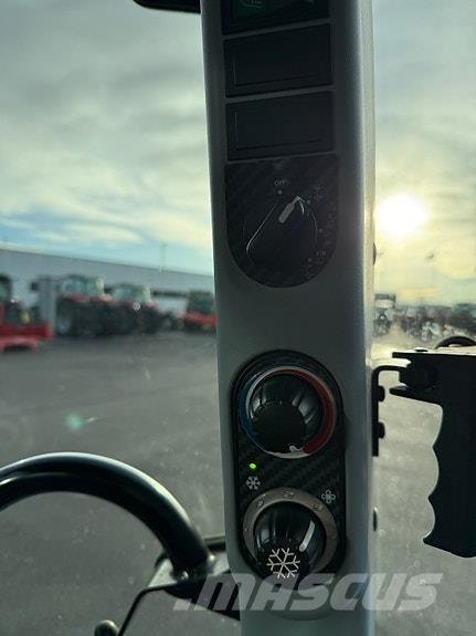 New Holland T4.75 Traktorji