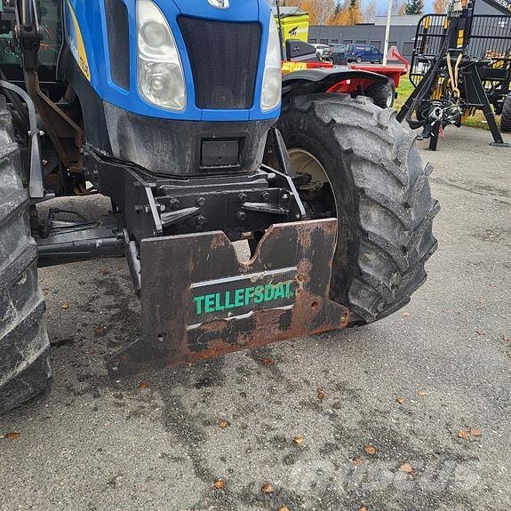 New Holland T6040 Traktorji
