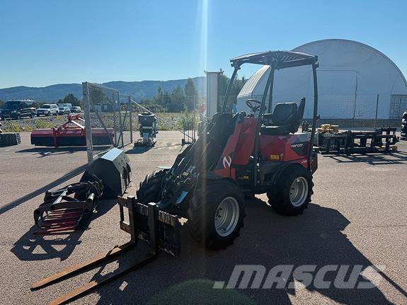 Norcar A7035 Skid steer mini nakladalci