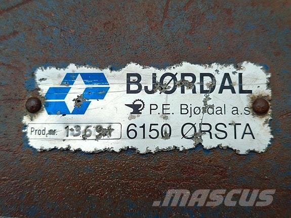  Perma SMA1100 Trosilniki mineralnega gnojila