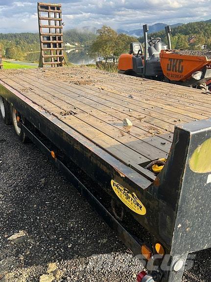  Predator boost 2 Prikolica za splošno rabo