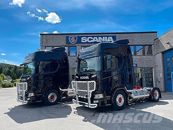 Scania R460A4X2LB Vlačilci