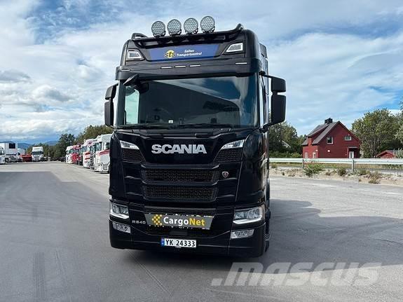 Scania R540A6x2NB Vlačilci