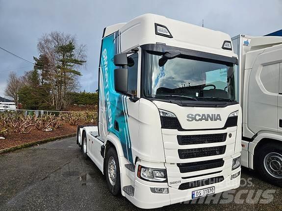 Scania R560 A6x2NB Vlačilci