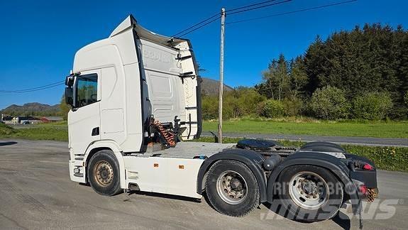 Scania R580A6x2NB Vlačilci