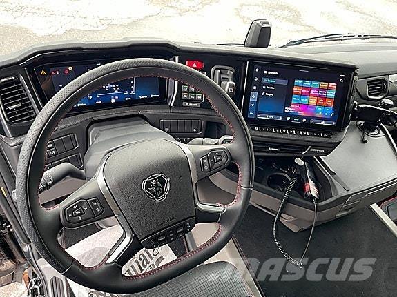 Scania R660A6X4NB Vlačilci