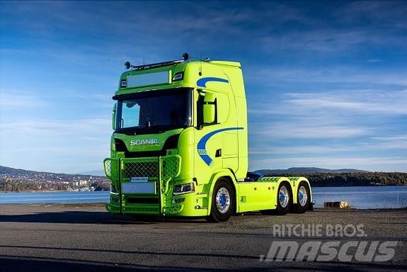 Scania S660A6x4NB Vlačilci