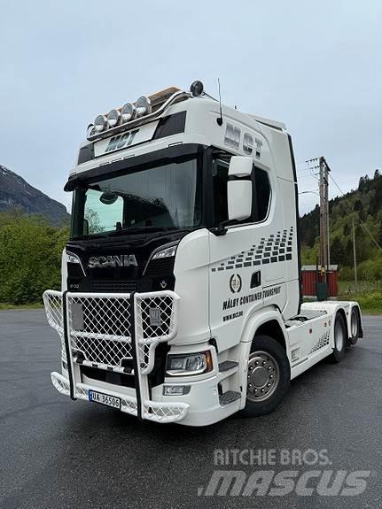 Scania S730 6x2 Vlačilci