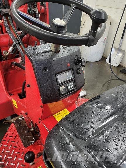 Schäffer 217 Skid steer mini nakladalci