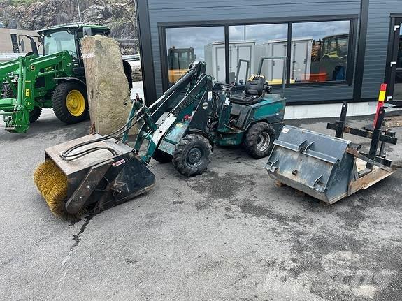 Schäffer 222s Skid steer mini nakladalci