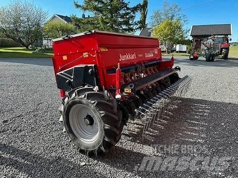Simulta 2500LB Trosilniki mineralnega gnojila