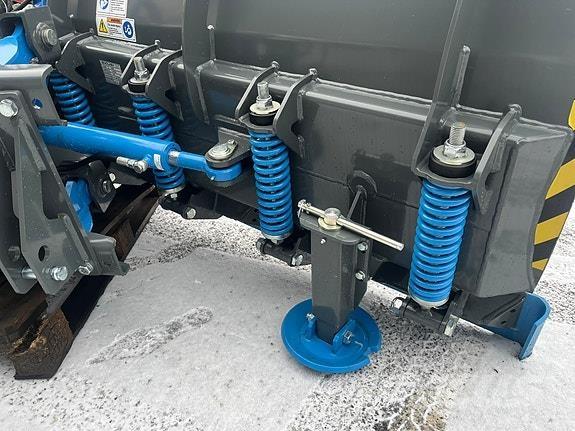 Snowek N360 Snežne deske in plugi