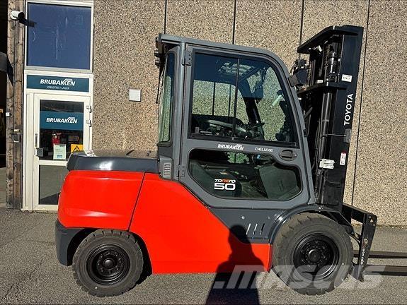 Toyota 40-8FD50N Dizelski viličarji