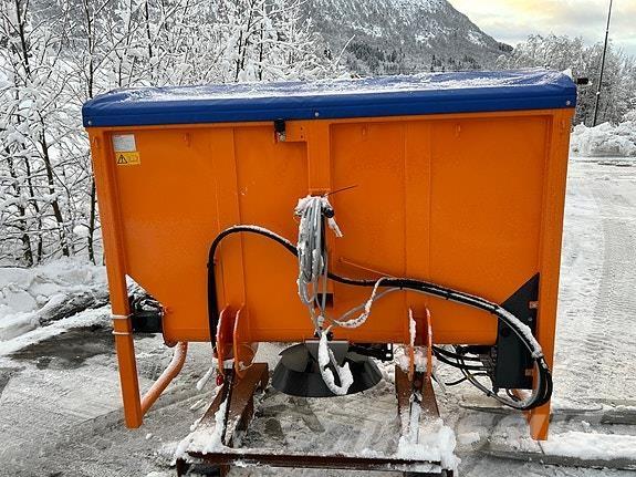  Traxos S15 VEP-490 Trosilci peska in soli