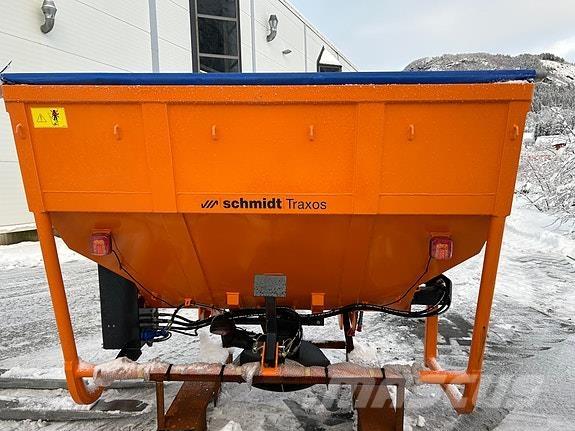  Traxos S15 VEP-490 Trosilci peska in soli