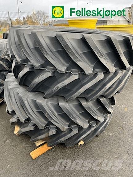 Trelleborg TM1060 Traktorji